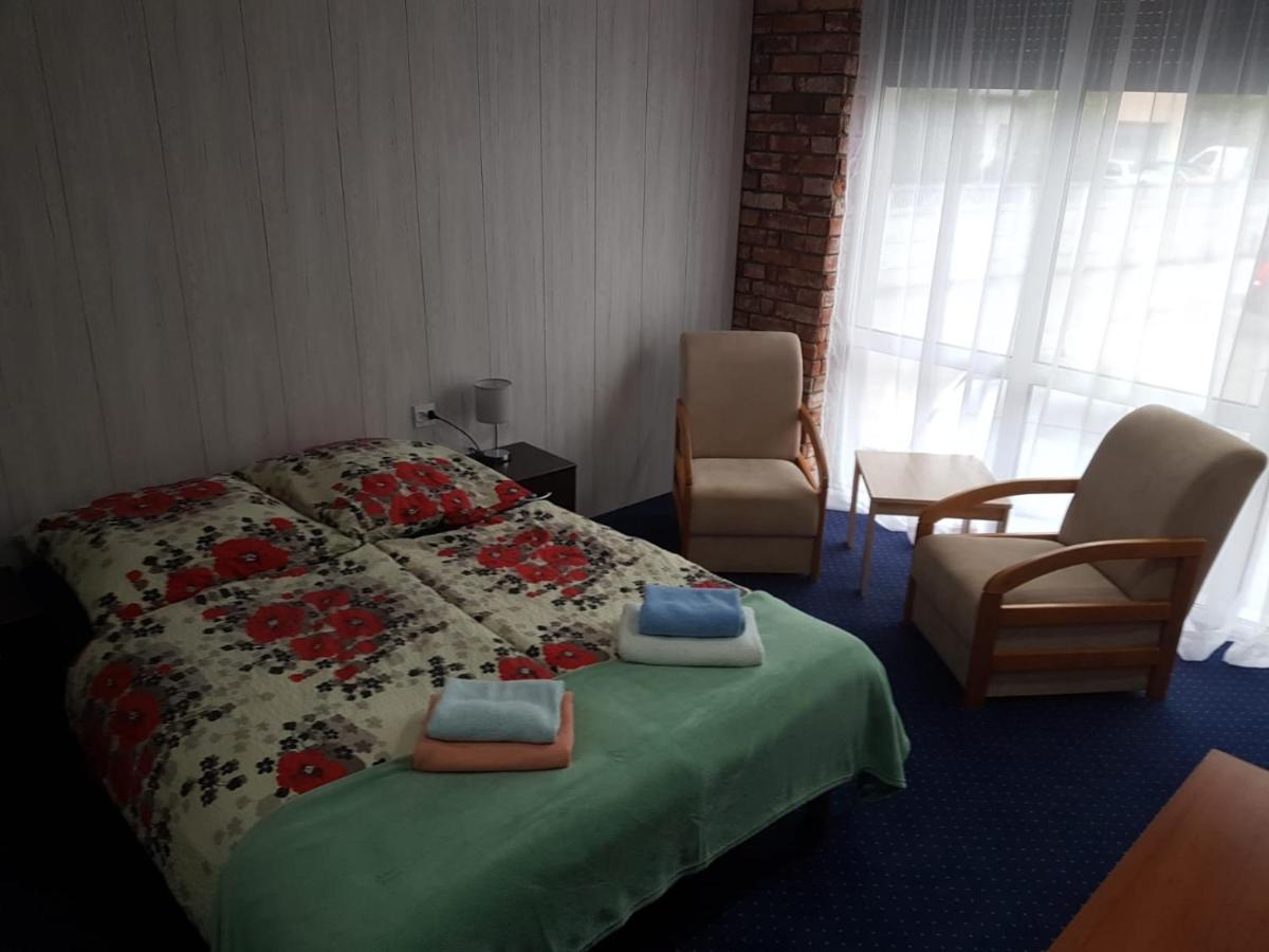 H-Odra Nowa Sol Hotel ภายนอก รูปภาพ